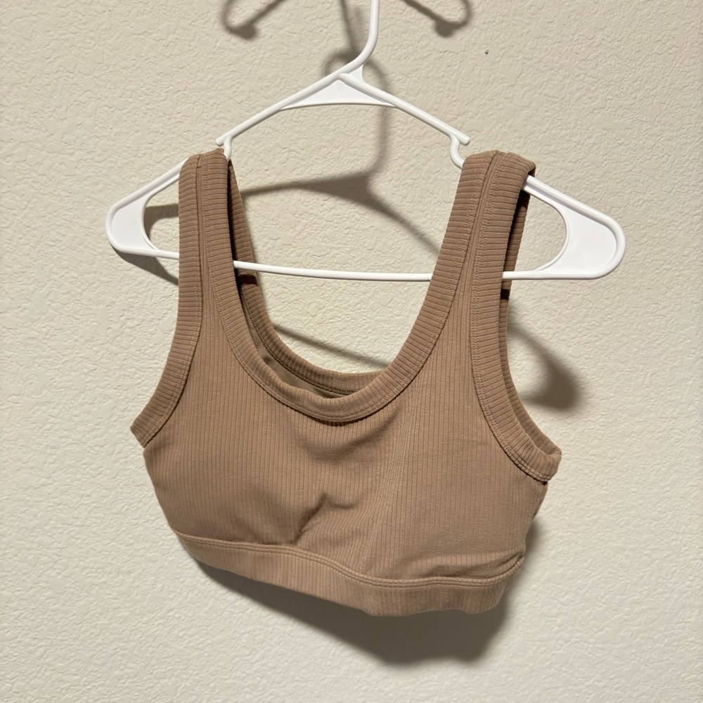 ALO yoga Tank Top Sports Bra, Medium